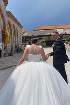 Robes de mariée longues princesse à ligne en A, sans manches, ornées de sequins