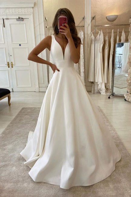 Robe de mariée de créateur col en V | Robe de mariée en ligne A