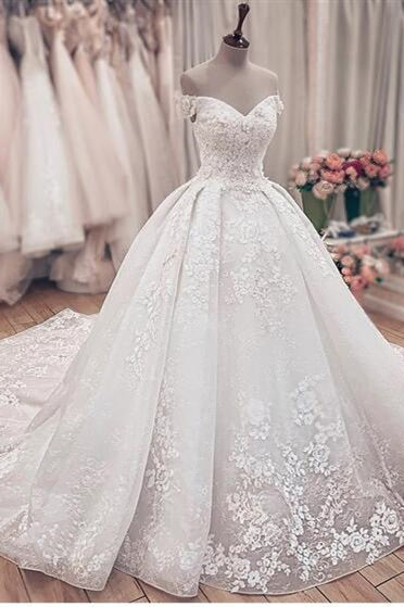Abiti da sposa da designer principessa | Abiti da sposa in pizzo