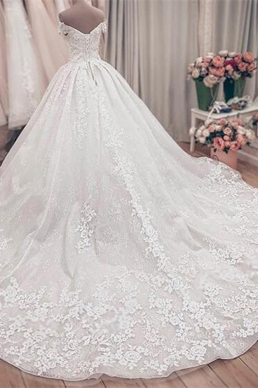 Abiti da sposa da designer principessa | Abiti da sposa in pizzo