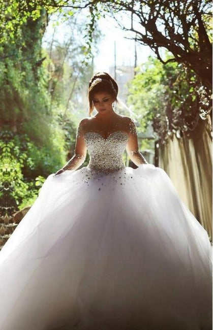 Abiti da sposa con maniche disegnati | Abiti da sposa di lusso principessa