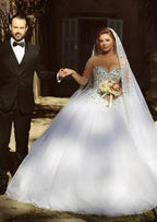 Abiti da sposa con maniche disegnati | Abiti da sposa di lusso principessa