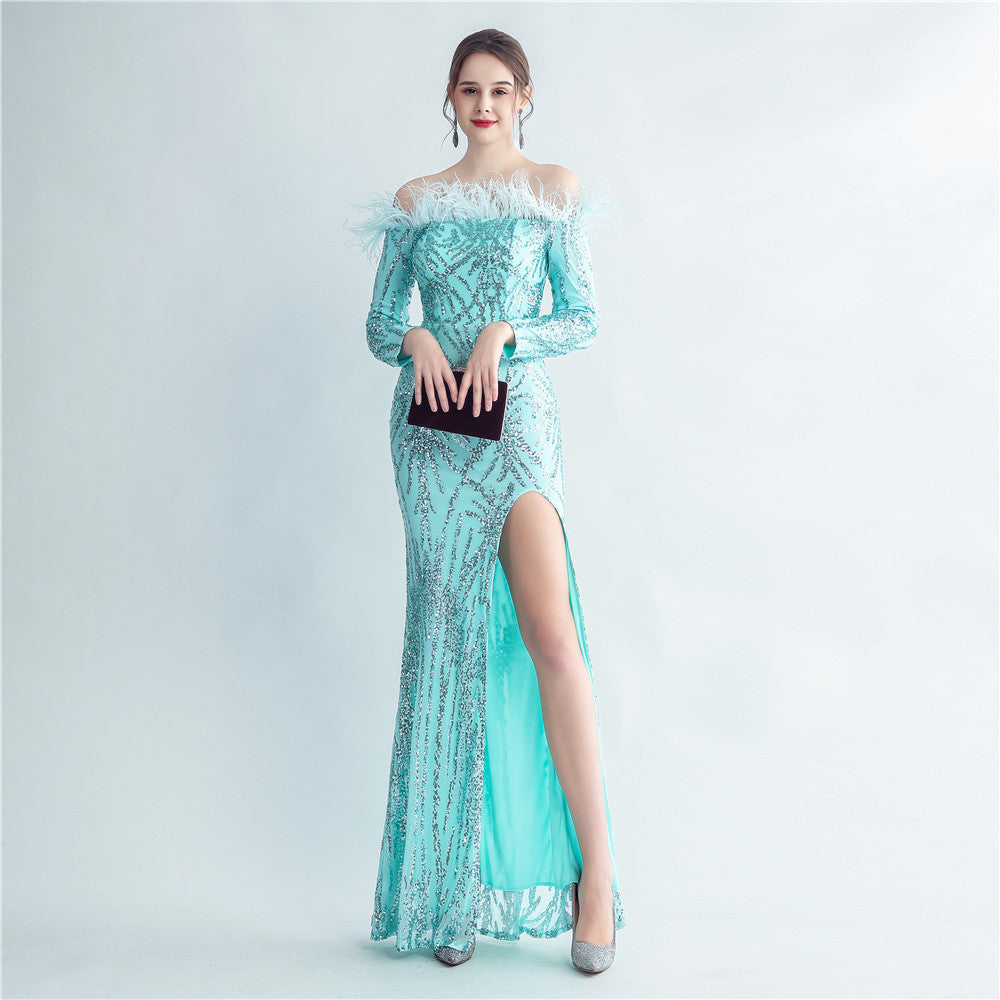 Schulterfreies Abendkleid mit Fischschwanz und Pailletten aus hochdichtem Straußenhaar 