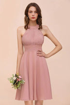 Staubrosa knielanges Brautjungfernkleid mit Neckholder aus Chiffon, Kleid der Trauzeugin