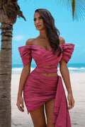 Robe de bal courte unique à épaules dénudées avec plis
