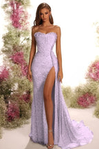 Vestido de baile sem alças sem mangas com lantejoulas plissadas e corte comprido