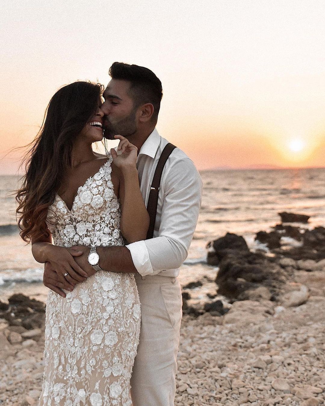 Charming V Neck Long Mermaid Floral Wedding Dress With Lace Backless