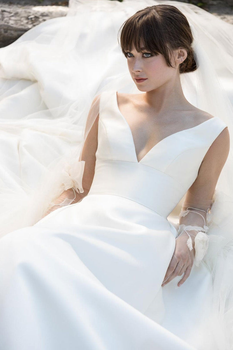 Satin Sleeveless V Neck Wedding Dress Elegant Bridal Gown