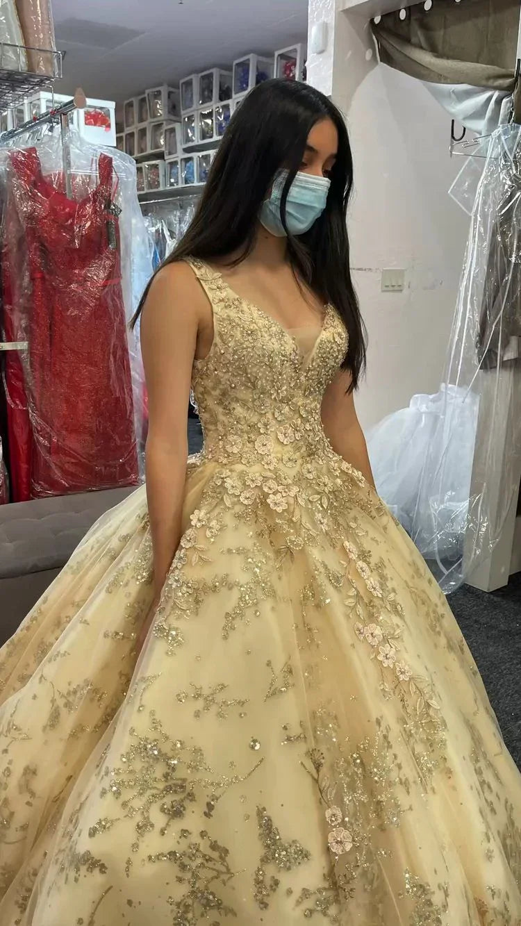Vestido Luxuoso de Champanhe com Decote em V para Quinceanera Vestido de Princesa Vestido de Baile de Champanhe Y593