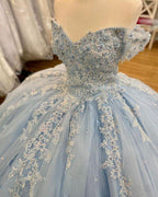 Vestido de Baile com Aplicações de Renda Azul Terra Maravilhosa de Inverno Vestido Doce 16 Y615