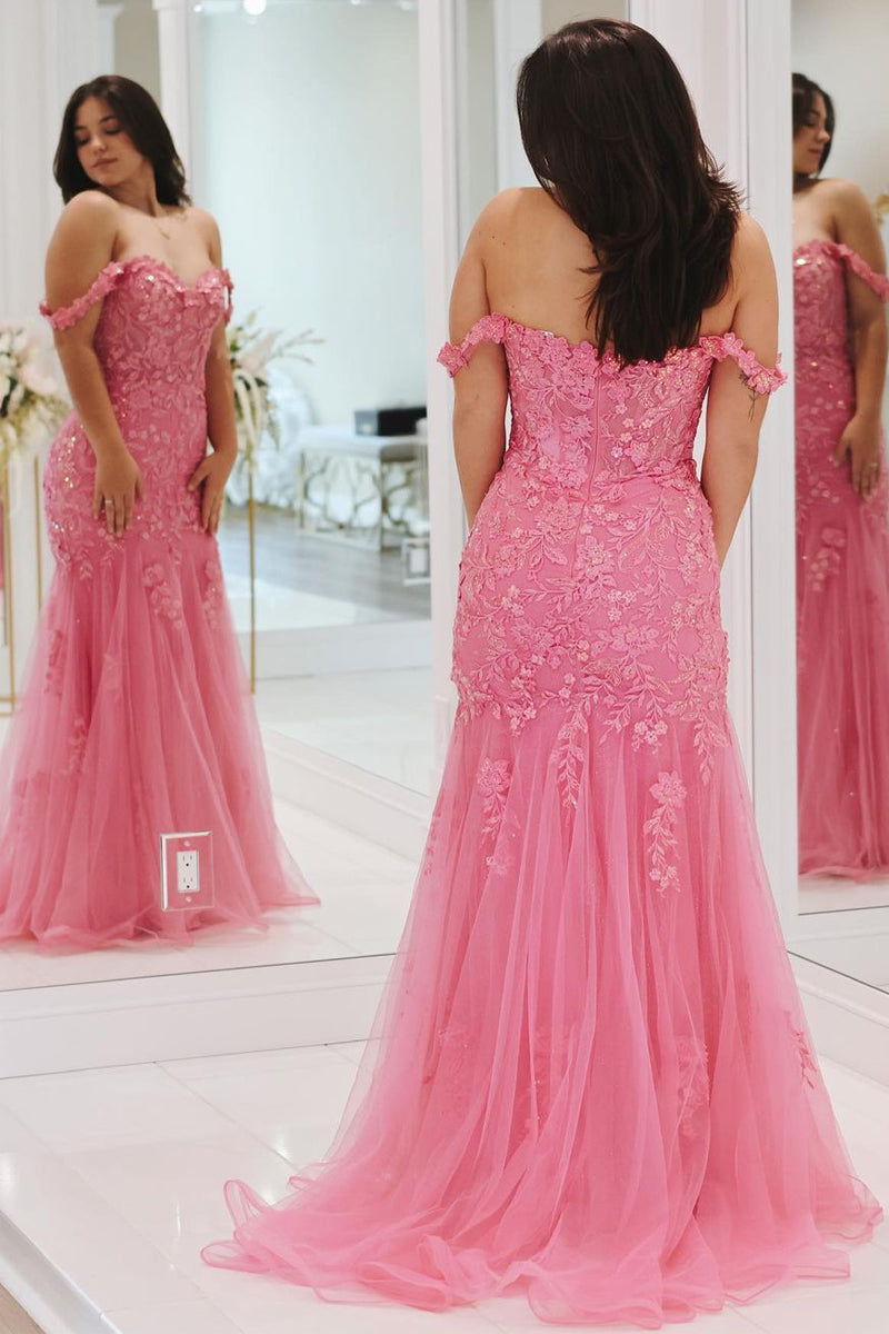 Vestido longo de baile de finalistas em tule com decote ombro a ombro e apliques, estilo sereia