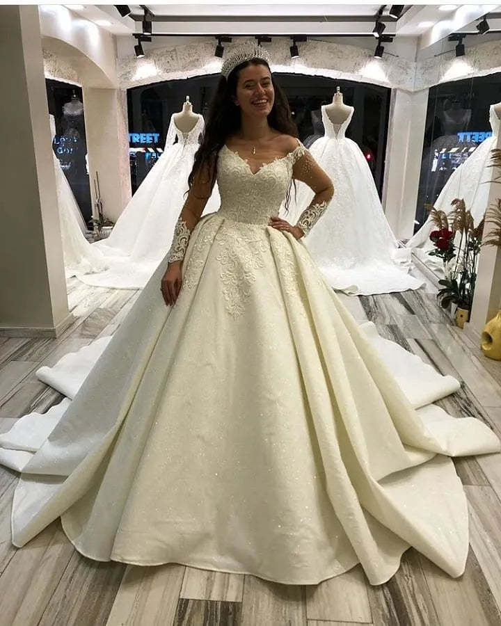 Glamorous Long Sleeves Satin Princess Wedding Dress With Appliques