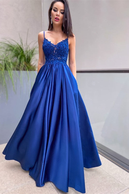 Vestido de Baile Azul Regal com Alças Finas de Espaguete e Aplicação de Renda com Bolsos Elegantes