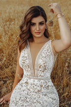 Mermaid V Neck Empire Wedding Dress With Lace Beading