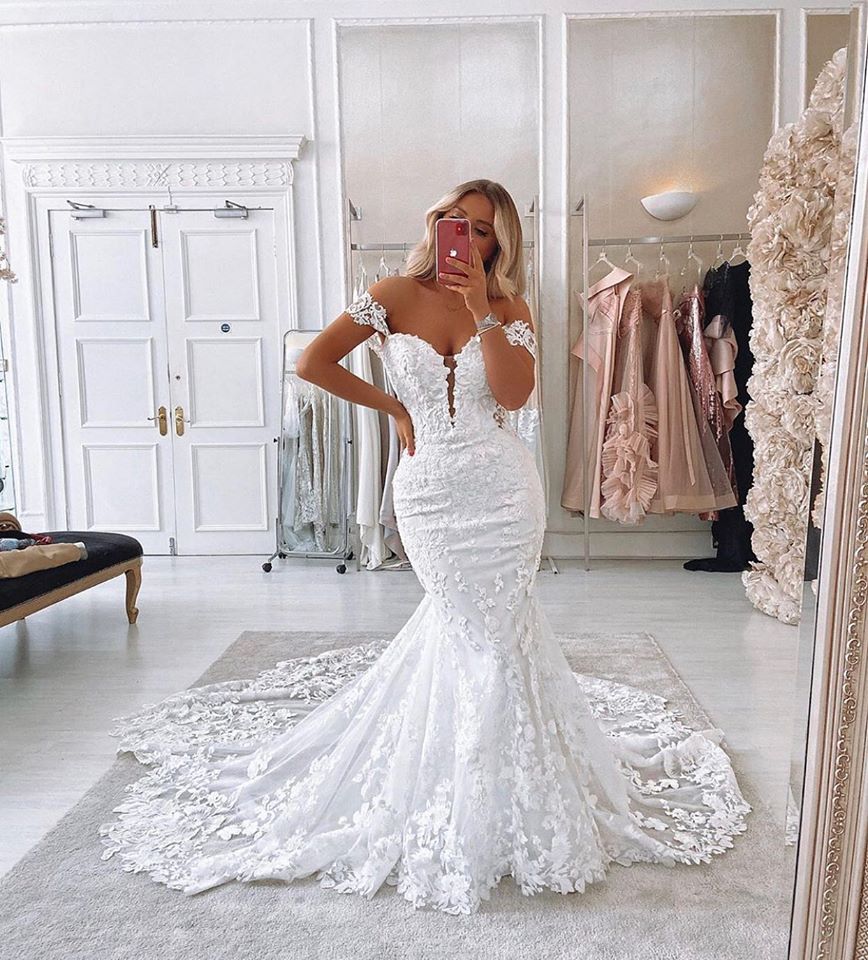 Glamorous Off The Shoulder Mermaid Backless Lace Long Wedding Dress