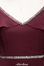 Vestidos elegantes de dama de honor em chiffon, corte em A, decote em V, alças finas, sem mangas, comprimento até ao chão, com bordados de contas