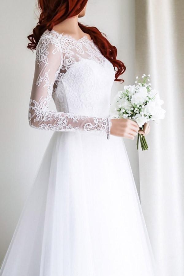 Elegante vestido de novia de encaje blanco con mangas largas y corte en A
