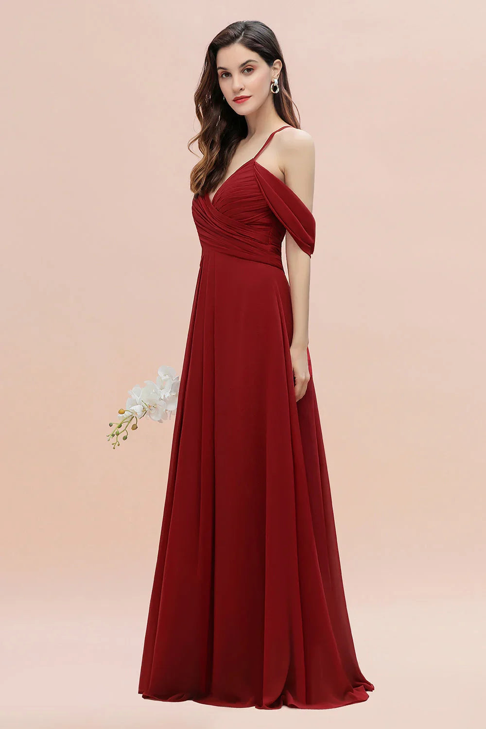 Elegantes A-Linien Kleid mit schulterfreiem V-Ausschnitt und gerafftem langen Brautjungfernkleid
