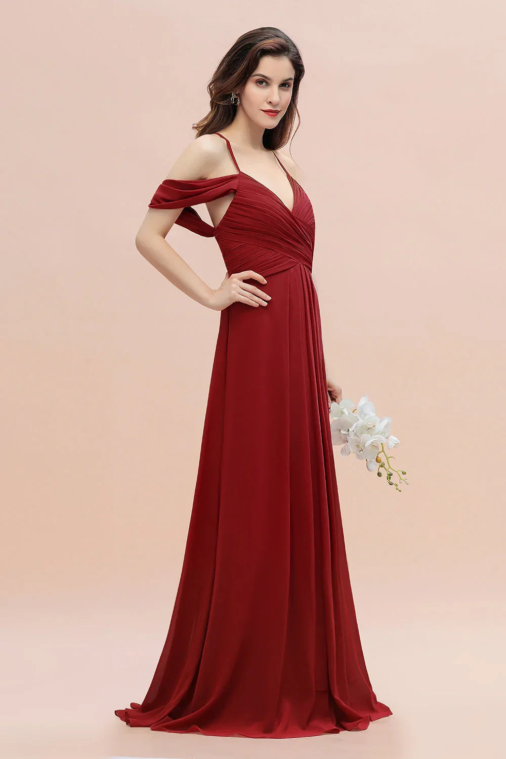 Elegantes A-Linien Kleid mit schulterfreiem V-Ausschnitt und gerafftem langen Brautjungfernkleid