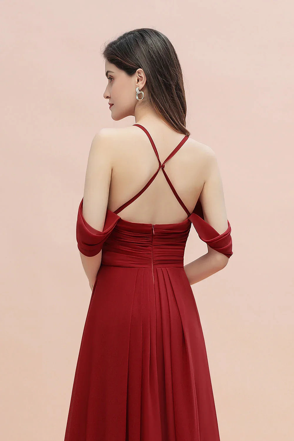 Elegantes A-Linien Kleid mit schulterfreiem V-Ausschnitt und gerafftem langen Brautjungfernkleid