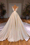 Elegante abito da sposa lungo a linea ad A, senza maniche, con spalline sottili a spaghetti, scollo a V a cattedrale