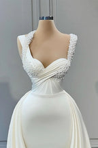 Elegante abito da sposa senza maniche a linea ad A con scollo a cuore e perline