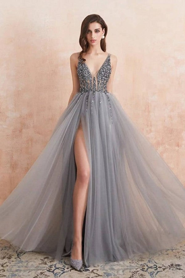 Robe de bal élégante en tulle à perles, coupe évasée, col en V, dos ouvert avec fente