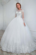 Robe de mariée élégante à encolure bateau avec jupe boule et appliques en dentelle