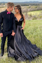 Robes de bal longues élégantes noires en ligne A à col en V avec poches