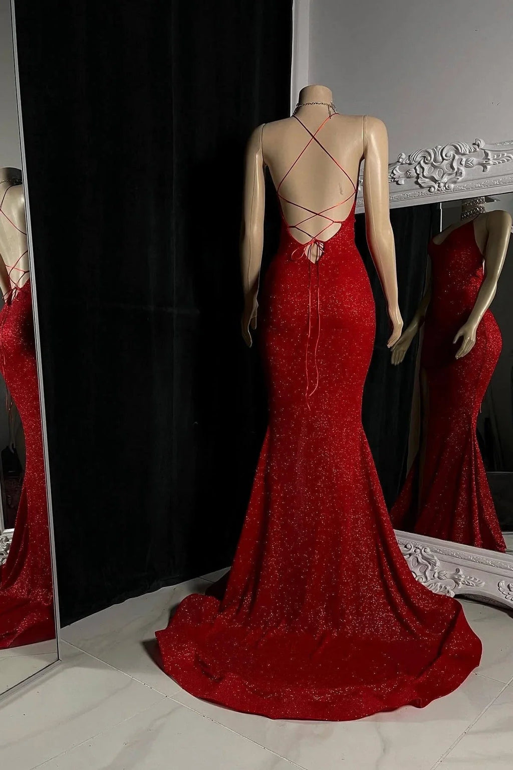 Vestidos de Baile Elegantes com Alças Cruzadas, Fenda Frontal e Cauda de Sereia