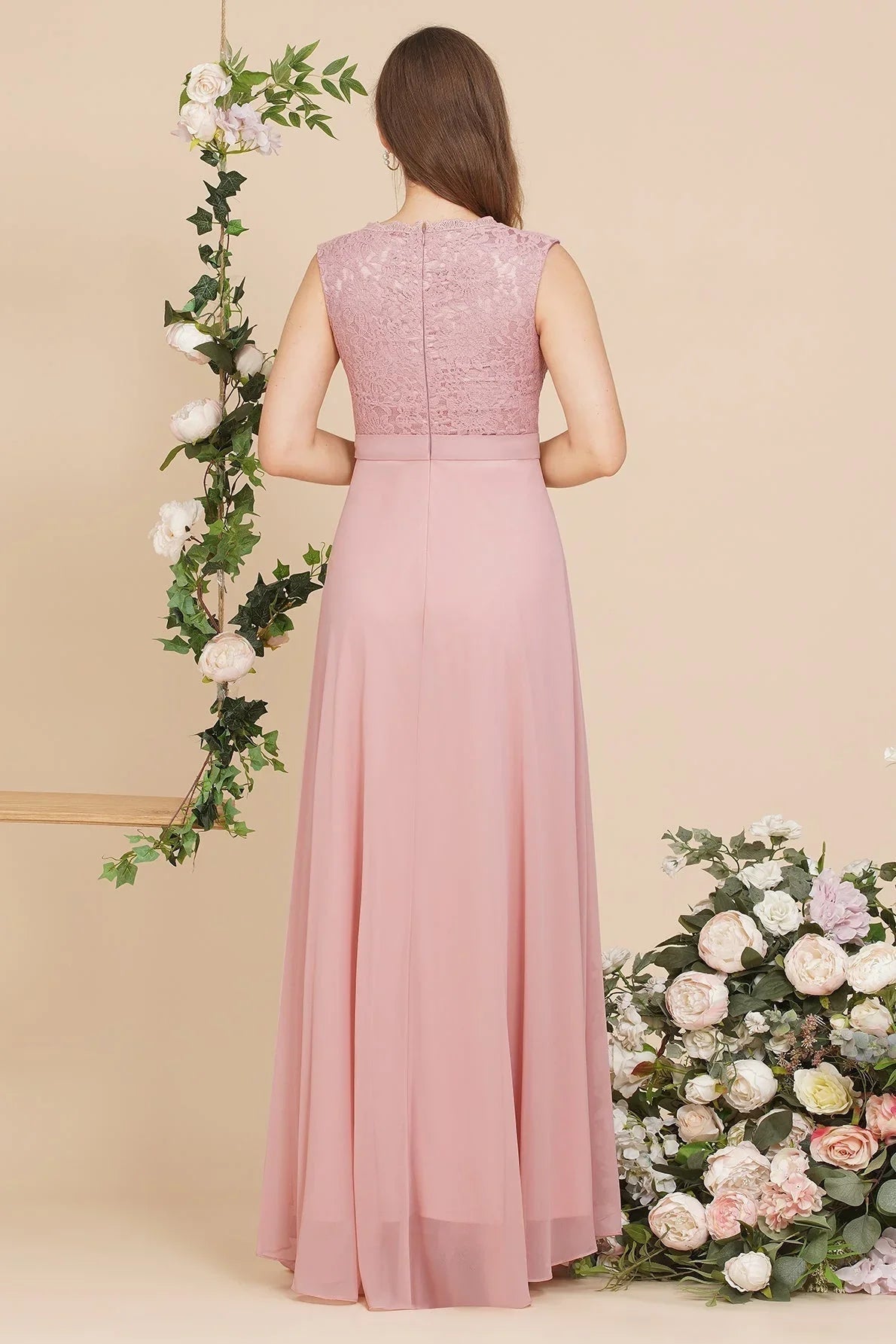 Vestido de fiesta burdeos elegante de encaje, línea A y largo hasta el suelo