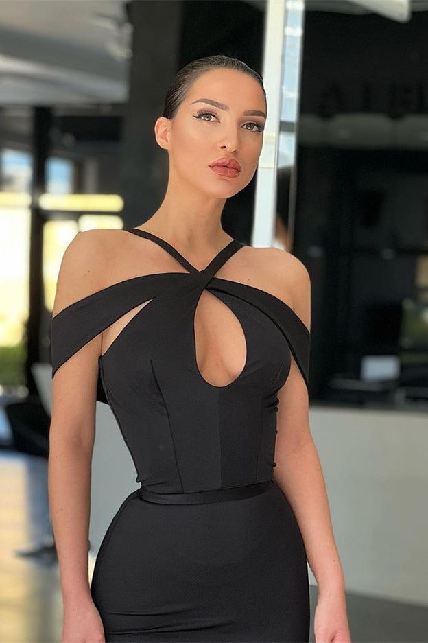 Elegantes Neckholder-Abendkleid in Schwarz mit schulterfreiem Tüll-Satin im Meerjungfrau-Stil