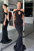 Elegantes Neckholder-Abendkleid in Schwarz mit schulterfreiem Tüll-Satin im Meerjungfrau-Stil