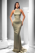 Robe de bal sirène en satin élégante sans manches à col licou avec perles