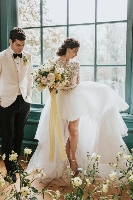 Robes de mariée élégantes en tulle à dentelle à ourlet haut-bas avec manches longues