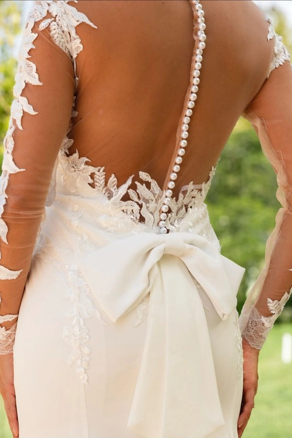 Elegant Ivory Long Sleeves Mermaid Wedding Dress With Appliques And Chapel Train
