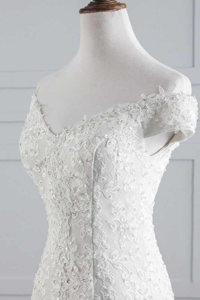 Vestido de noiva elegante de renda branca com ombro de fora e sereia
