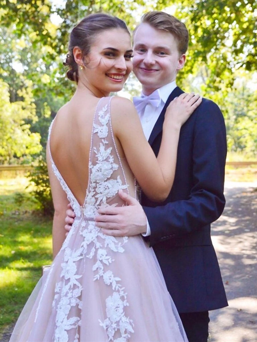 Robes de bal de fin d'études formelles élégantes longues en tulle, ligne A, col en V, dos en dentelle sans dos