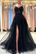 Vestidos de Baile Elegantes Longos Pretos em Linha A com Renda Bordada a Lantejoulas e Fenda