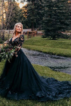 Robes de mariée élégantes longues noires en ligne A à col en V avec manches longues et dentelle