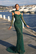 Robe de bal élégante longue vert foncé à perles, décolletée et à manches