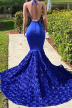 Elegante vestido de fiesta largo de sirena con cuello halter, satén, encaje y espalda descubierta
