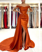 Robe de bal longue élégante sirène en satin extensible décolletée avec fente