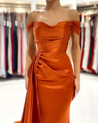 Robe de bal longue élégante sirène en satin extensible décolletée avec fente
