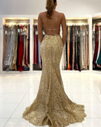 Robe de bal élégante longue sirène à fines bretelles spaghetti, dos nu, ornée d'appliques en dentelle