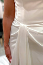 Vestido de Noiva Elegante Longo Sereia com Decote Coração, Costas Nuas e Cetim, com Fenda