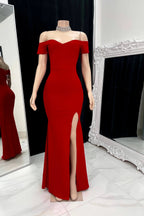 Vestido de fiesta largo elegante estilo sirena con escote corazón, hombros descubiertos y abertura frontal
