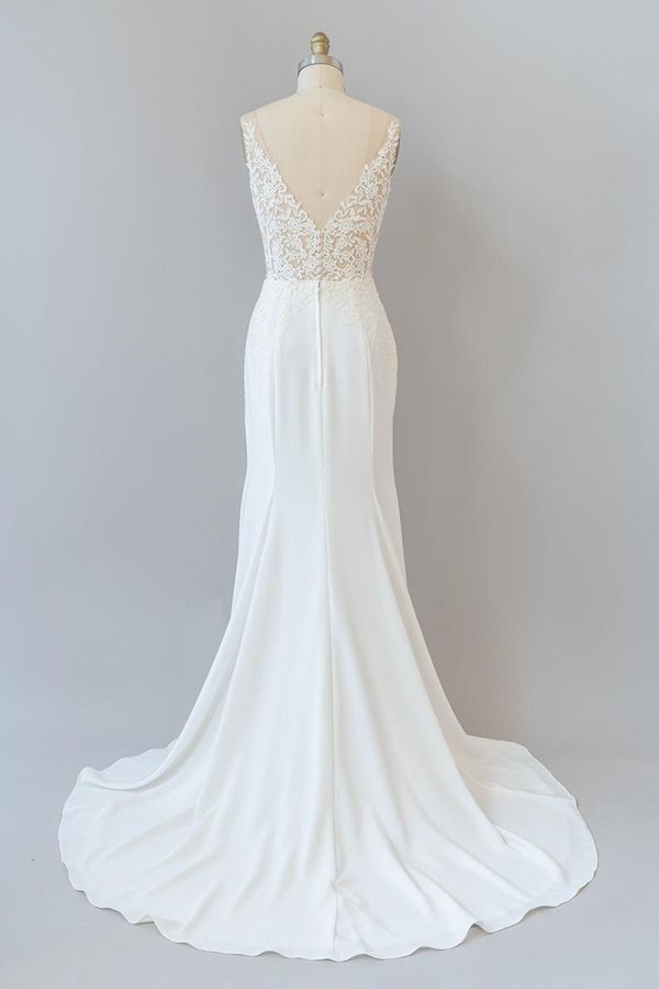 Vestido de Noiva Elegante Comprido Cauda de Sereia com Decote em V, Renda e Costas Descobertas