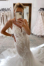 Abiti da sposa eleganti lunghi a sirena con scollo a V e senza maniche in pizzo
