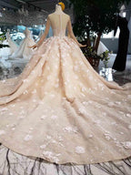 Vestido de Noiva Elegante com Mangas Compridas, Bordado com Contas e Flores